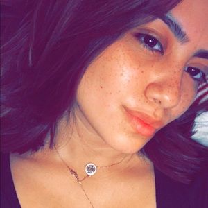 Meet your Posher, Daniela